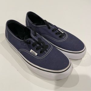 Kids classic lace up vans
